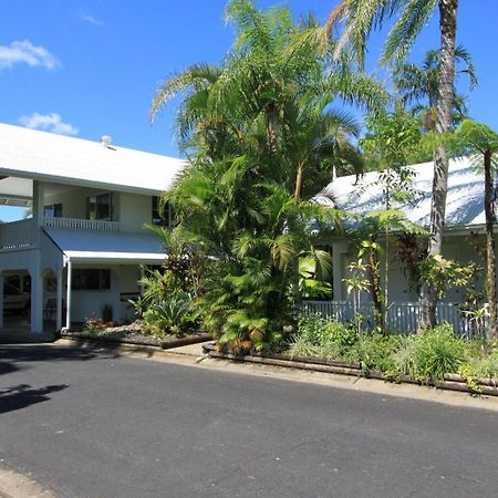 Tully Motel Exterior photo